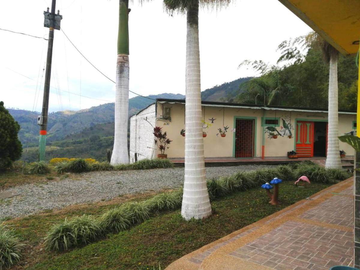 Finca turistica Santa Clara Albergue Calarcá Exterior foto